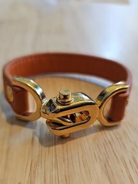 Vintage Bamboopink by JudeFrances Shackle Leather Cuff Bracelet – Orange & Gold